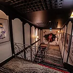 Cit'hotel B Brasserie ホテル 3*