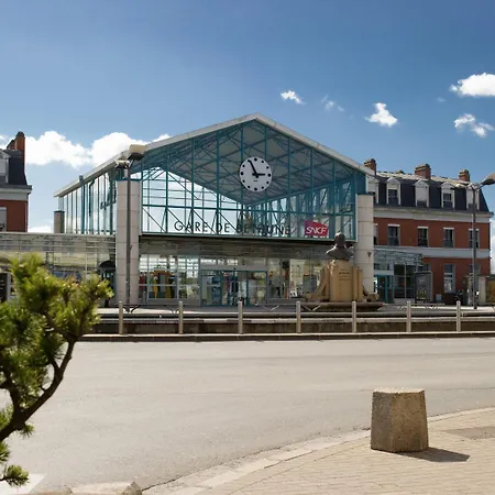 Cit'hotel B Brasserie מלון