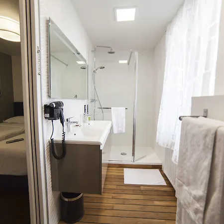 Cit'hotel B Brasserie מלון