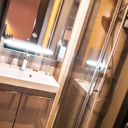 מלון Cit'hotel B Brasserie