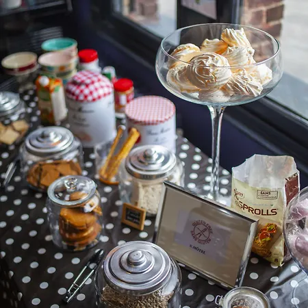 מלון Cit'hotel B Brasserie