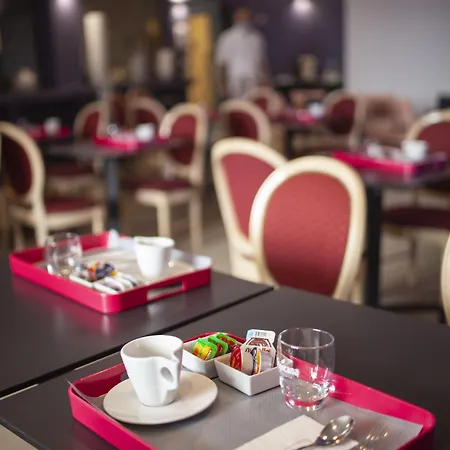 Cit'hotel B Brasserie מלון