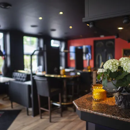 Cit'hotel B Brasserie 3*