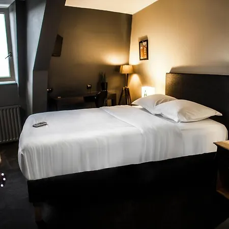 Cit'hotel B Brasserie 3*