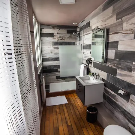 Cit'hotel B Brasserie מלון